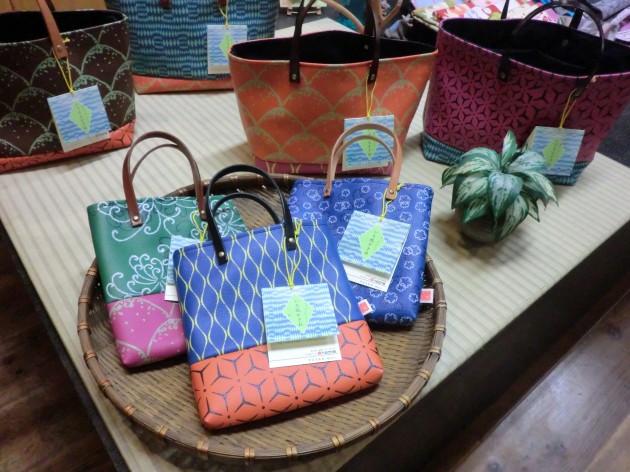 繭　丸益西村屋