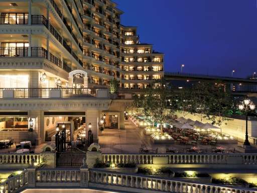 ラ･スイート神戸ハーバーランド