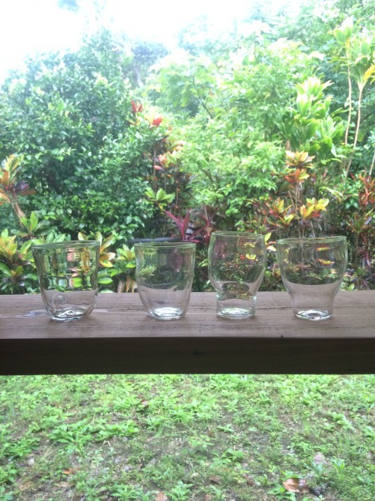 ヒュッテ　ガラス