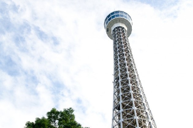マリンタワー遠景