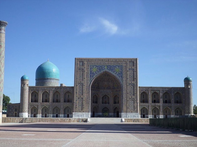 ティラカリ･マドラサ