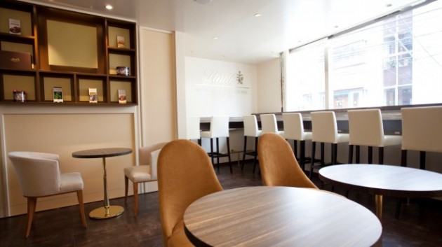 リンツ ショコラ カフェ 自由が丘店