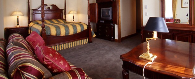 ヘイゼルグラウスマナー：部屋２