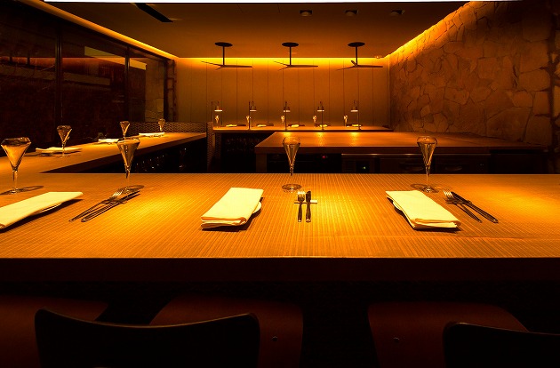 こだわりのカウンター席