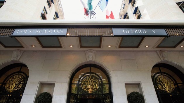 フォーシーズンジョルジュサンクパリ外観