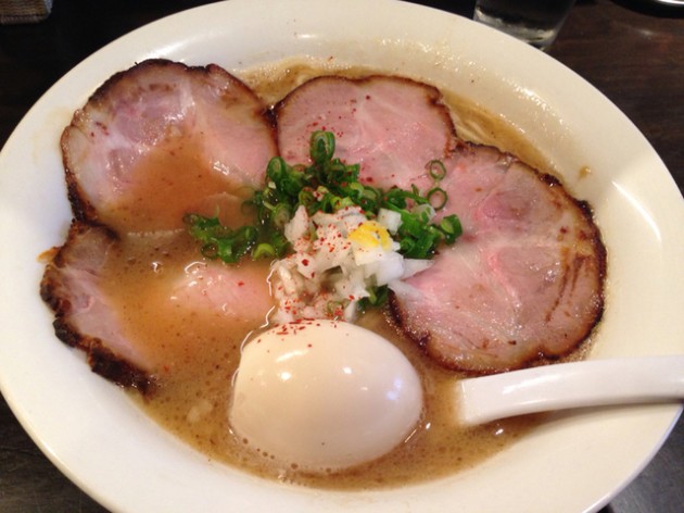 長浜市　號tetu  ラーメン