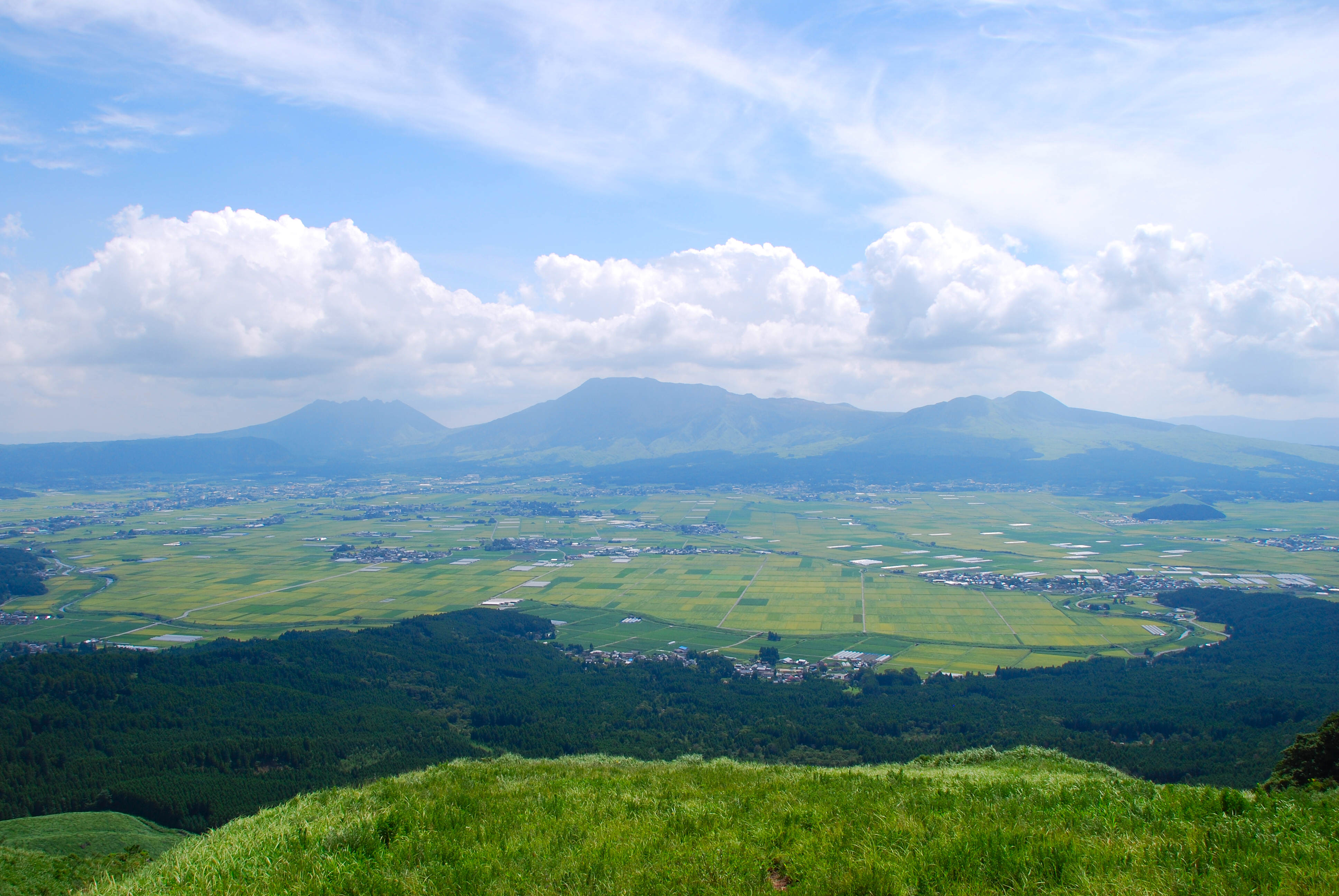 世界でも珍しい絶景 阿蘇の観光スポットおすすめランキング