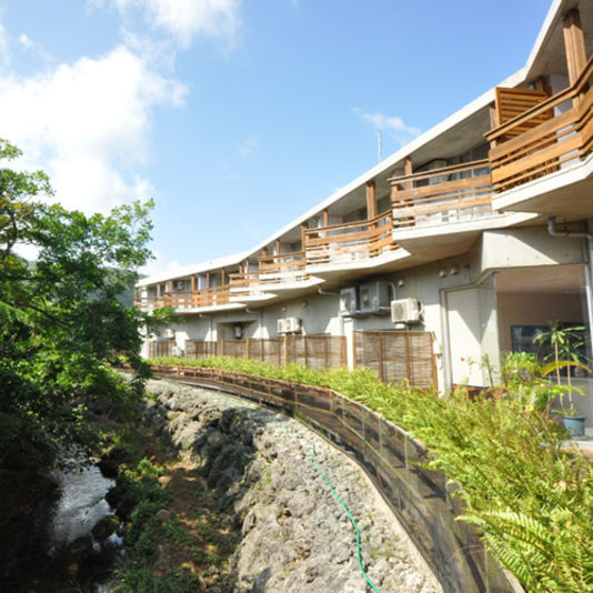 西表島パイヌマヤ外観