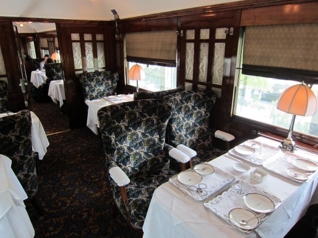 オリエント急行　車内