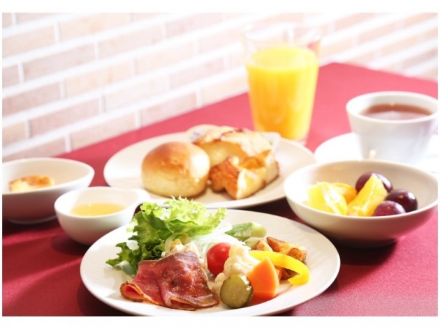 ダイワロイネットホテル大阪北浜の朝食の様子jpg