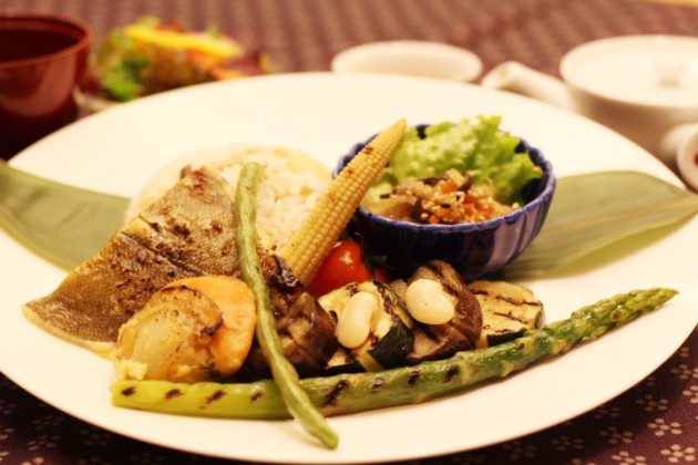 茶の愉「和」プレート