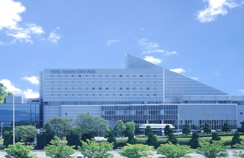 ホテル阪急エキスポパークの外観