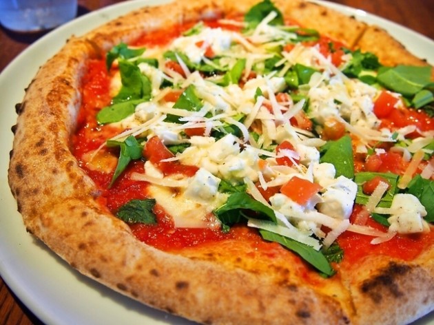 エキ　ポンテベッキオ　ア　大阪　ピザ