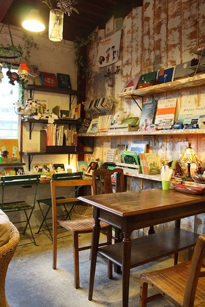 ペンネンネネム　店内