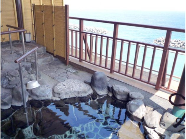 海色・湯の宿 松月の露天風呂