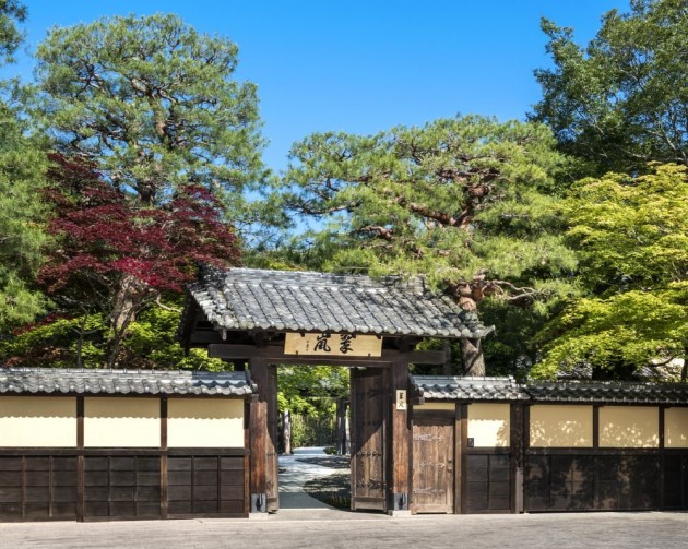 茶寮 八翠 店舗