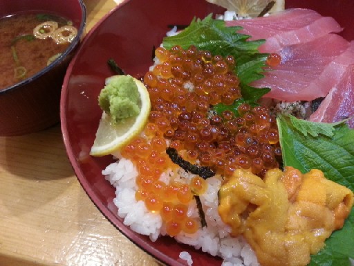泉佐野漁港　ごはん
