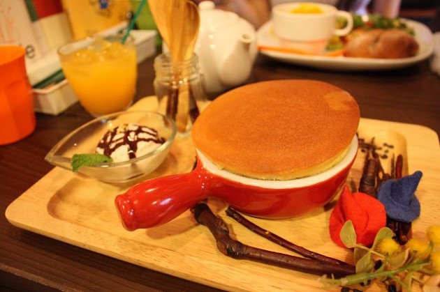 ペンネンネネム　ホットケーキ