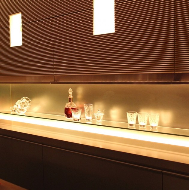 ビー・バー・ロッポンギ4