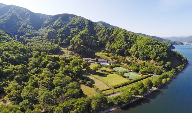 ロテル・デュ・ラク 外観