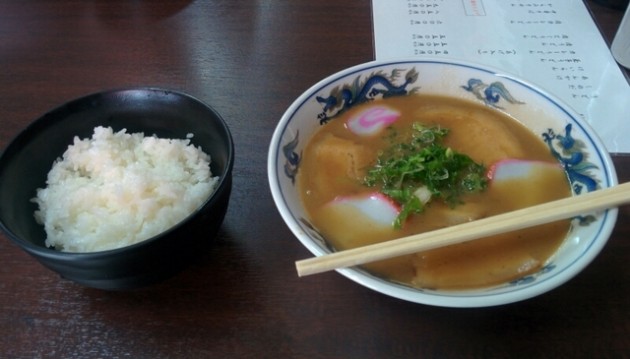 山為食堂　ラーメンライス