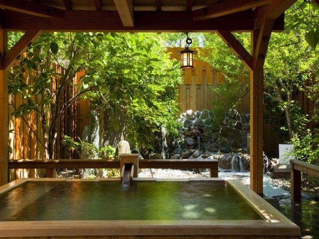 木造りの宿　橋津屋2