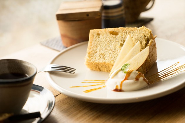 染と茶シフォンケーキ