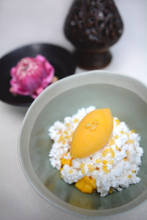 Benjarong - Mango and Sticky Rice